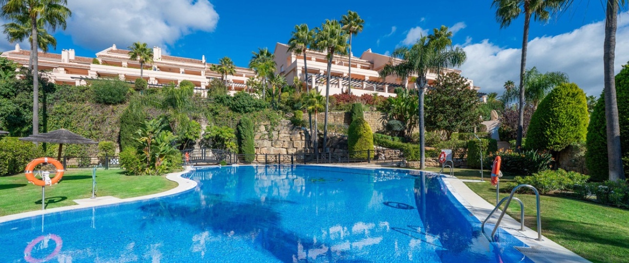 Rynek wtórny - apartment - Marbella - Nueva Andalucía