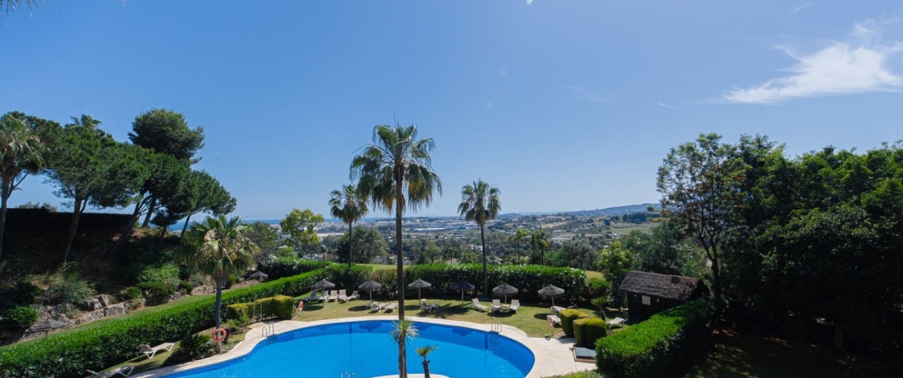 Rynek wtórny - apartment - Marbella - Nueva Andalucía