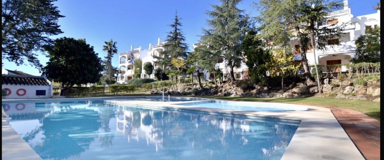 Rynek wtórny - apartment - Marbella - Nueva Andalucía