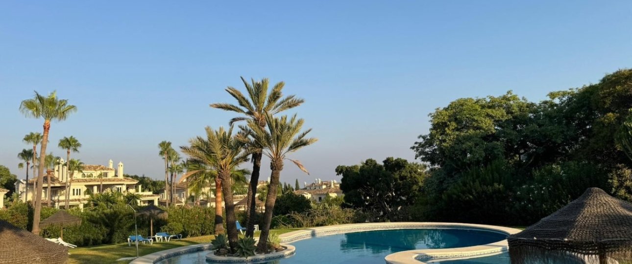 Rynek wtórny - apartment - Marbella - Nueva Andalucía