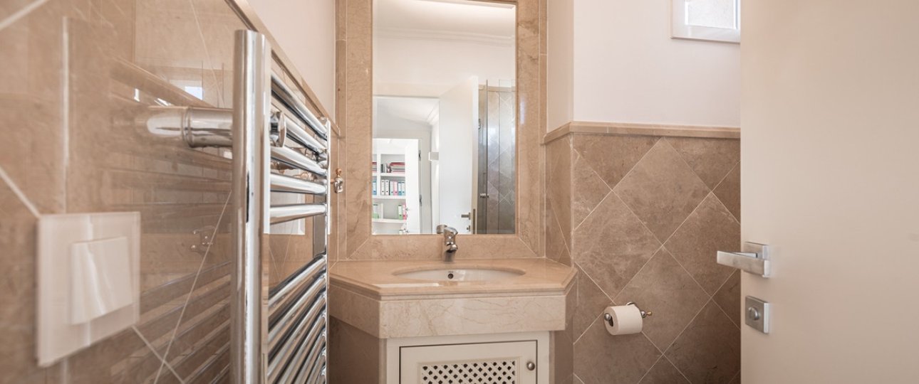 Rynek wtórny - apartment - Marbella - Nueva Andalucía
