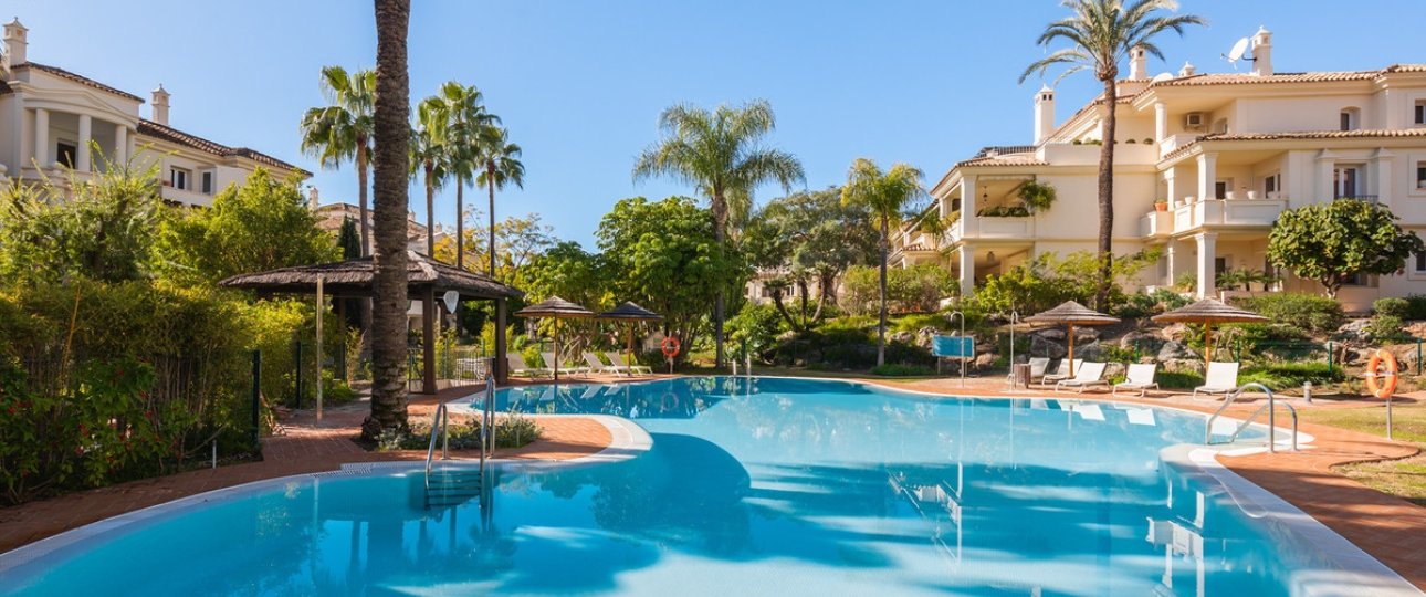 Rynek wtórny - apartment - Marbella - Nueva Andalucía