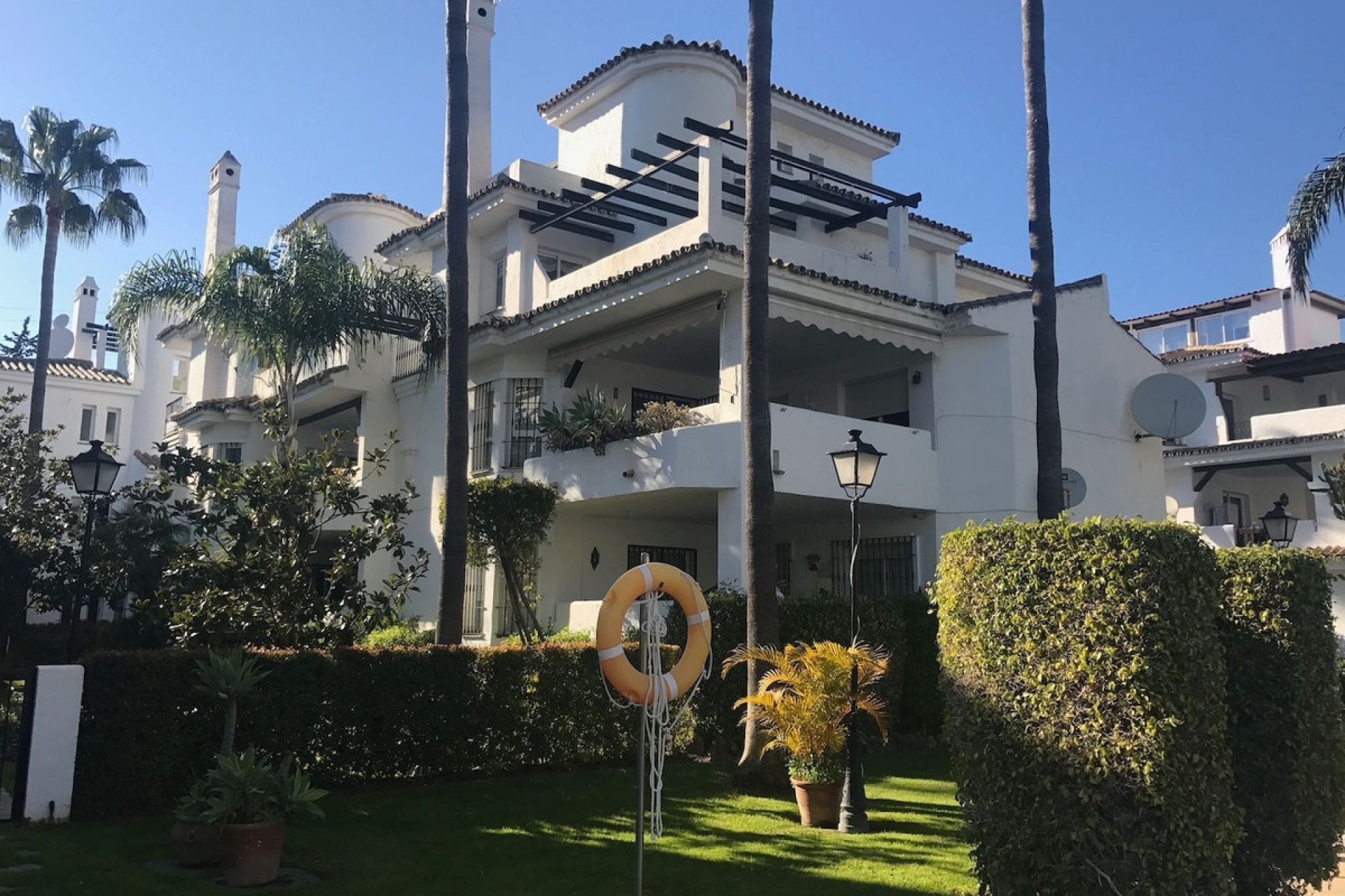 Rynek wtórny - apartment - Marbella - Nueva Andalucía