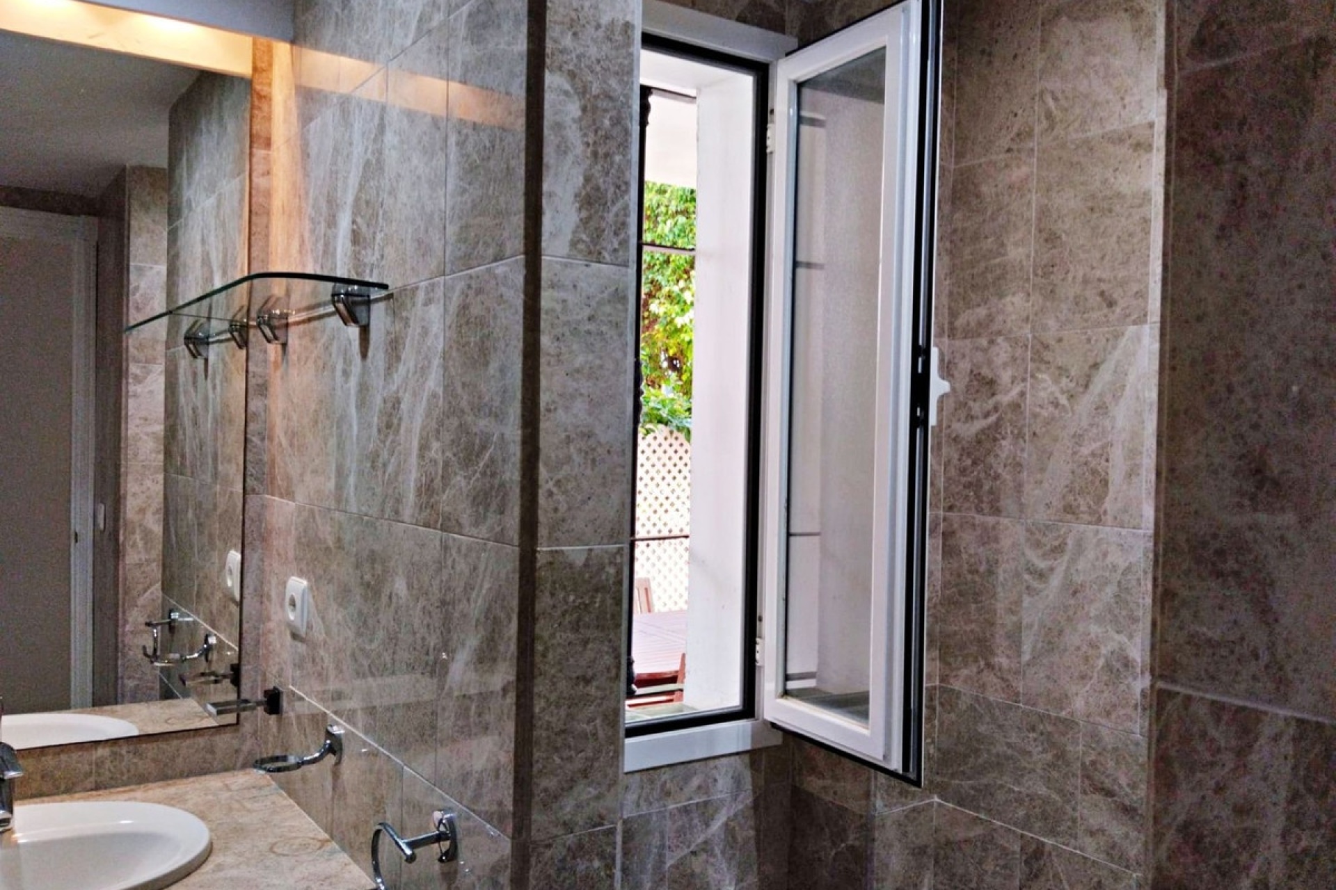 Rynek wtórny - apartment - Marbella - Nueva Andalucía