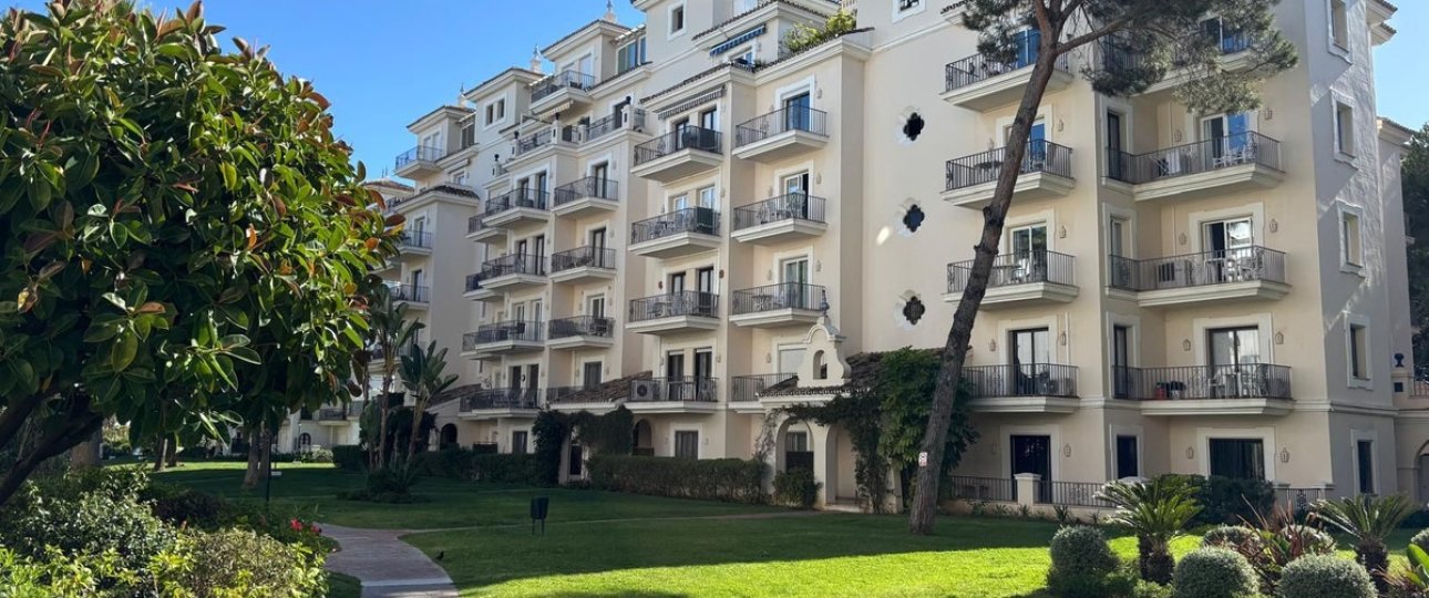 Rynek wtórny - apartment - Marbella - Nueva Andalucía