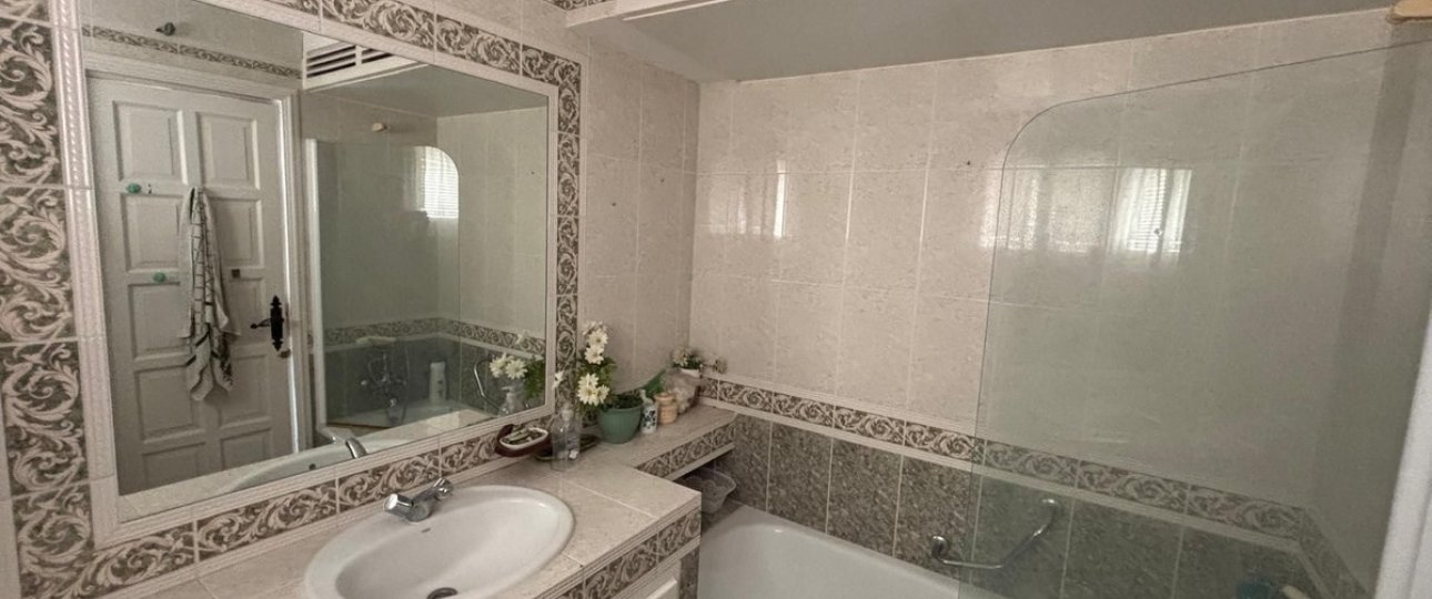 Rynek wtórny - apartment - Marbella - Nueva Andalucía