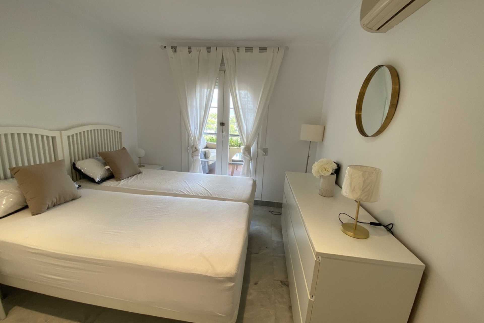 Rynek wtórny - apartment - Marbella - Nueva Andalucía