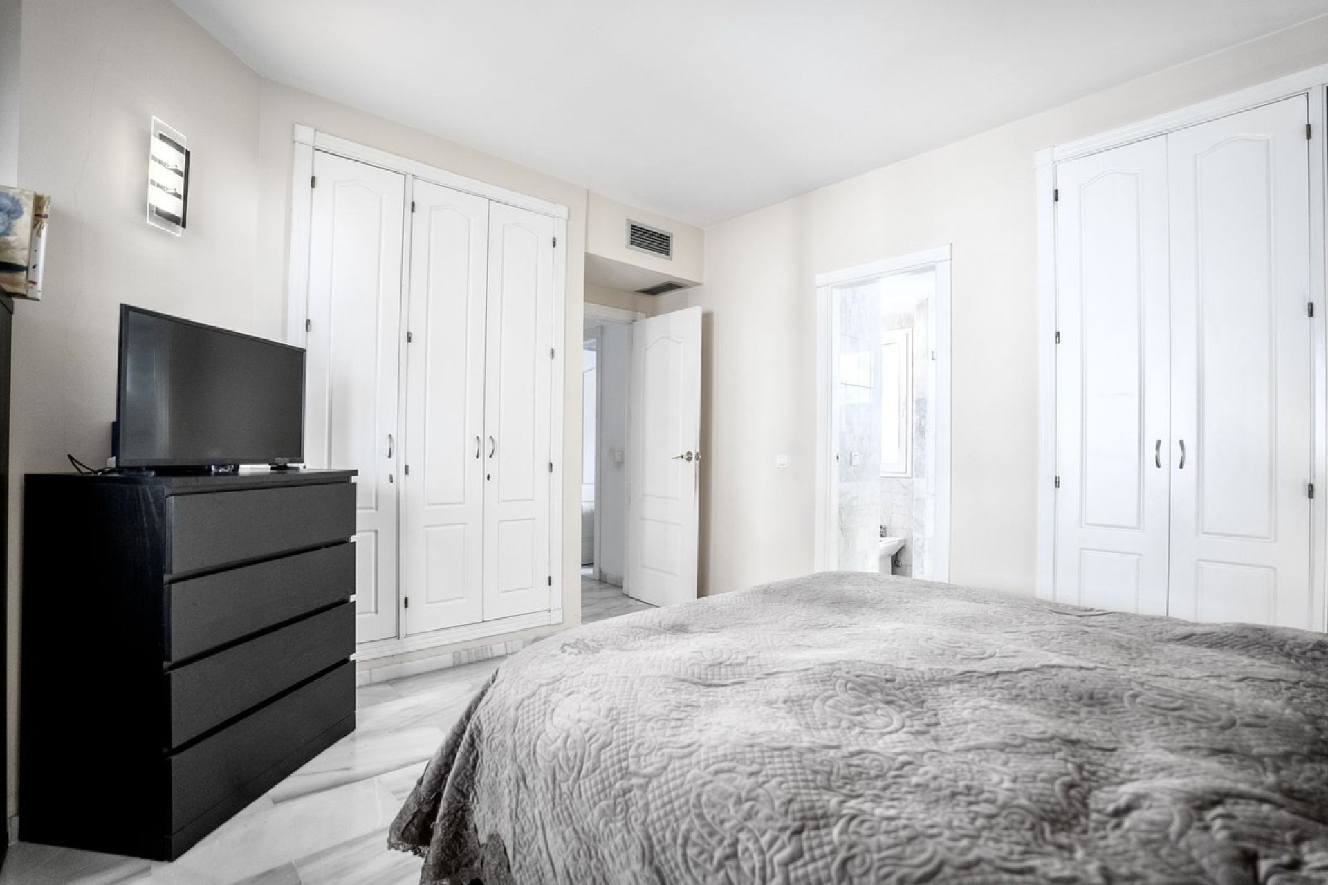 Rynek wtórny - apartment - Marbella - Nueva Andalucía