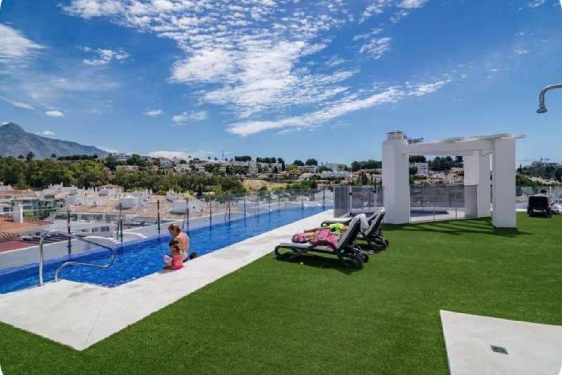 Rynek wtórny - apartment - Marbella - Nueva Andalucía