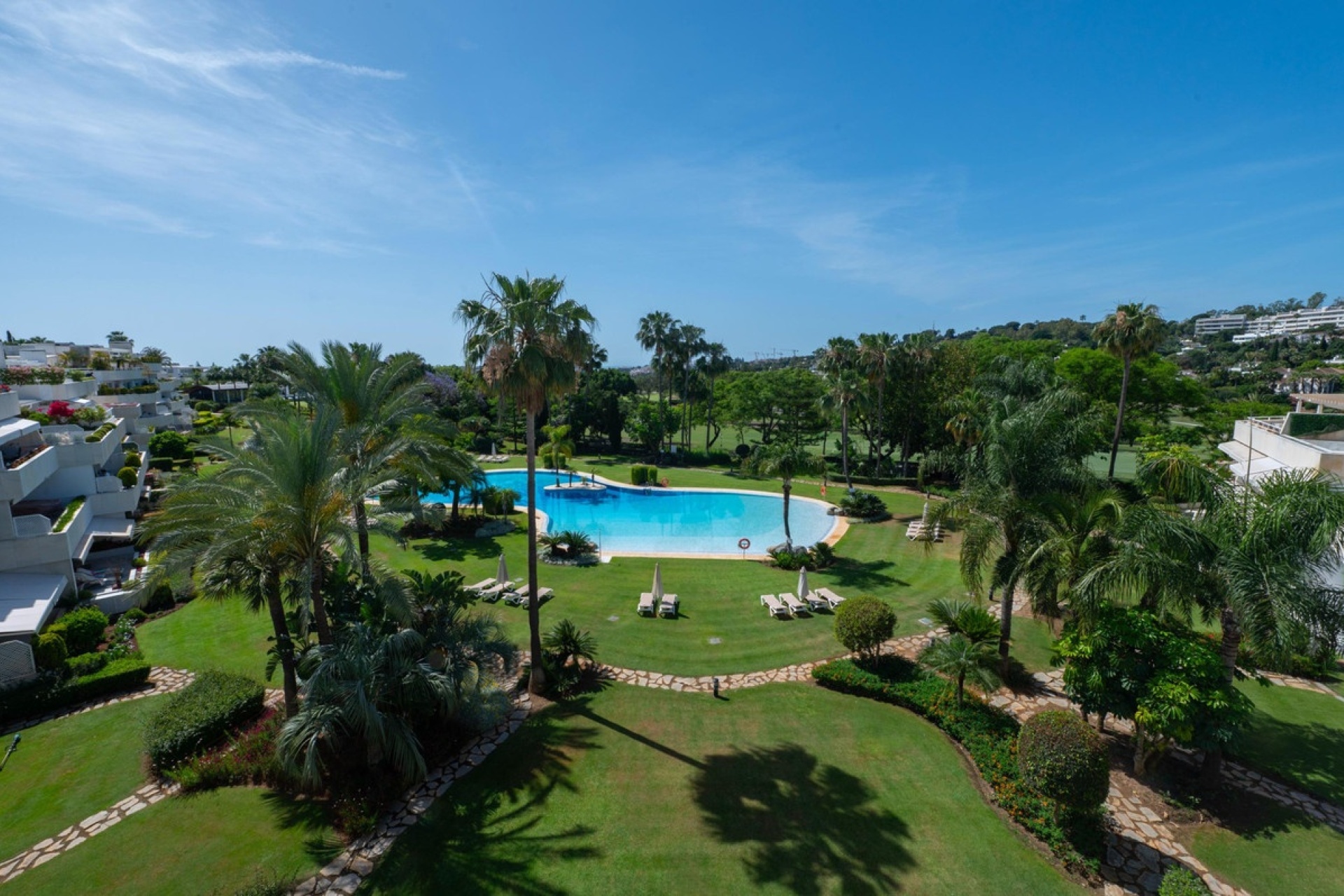 Rynek wtórny - apartment - Marbella - Nueva Andalucía