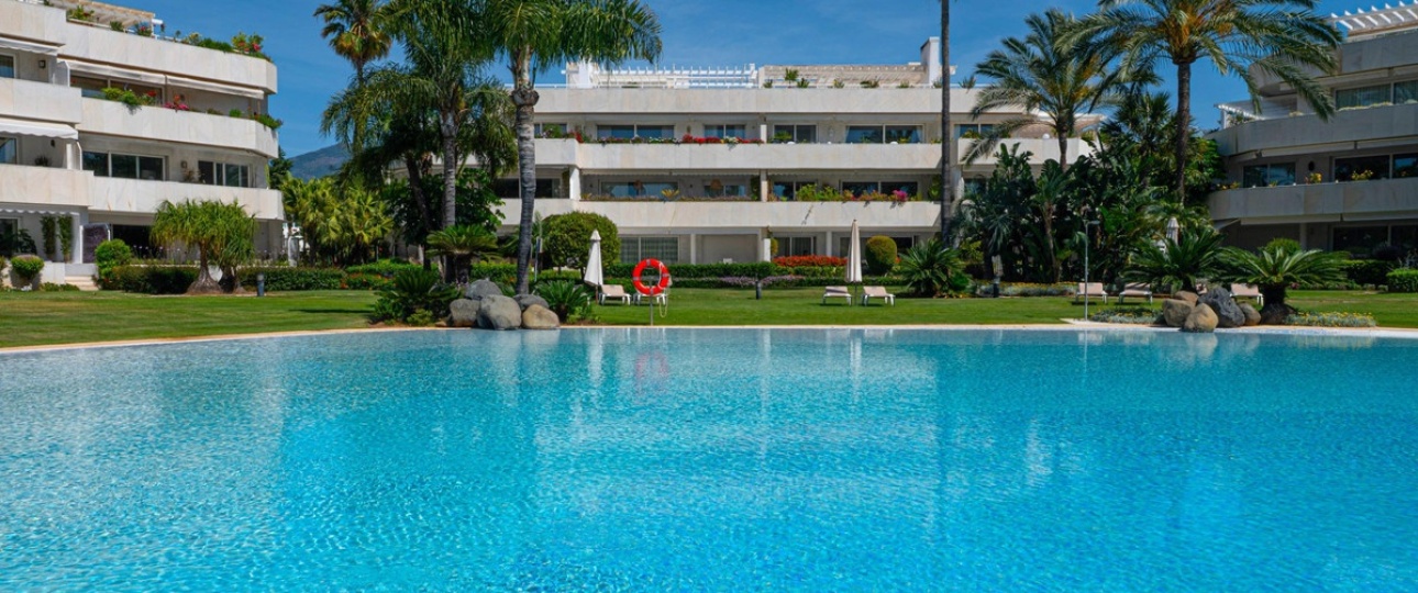 Rynek wtórny - apartment - Marbella - Nueva Andalucía