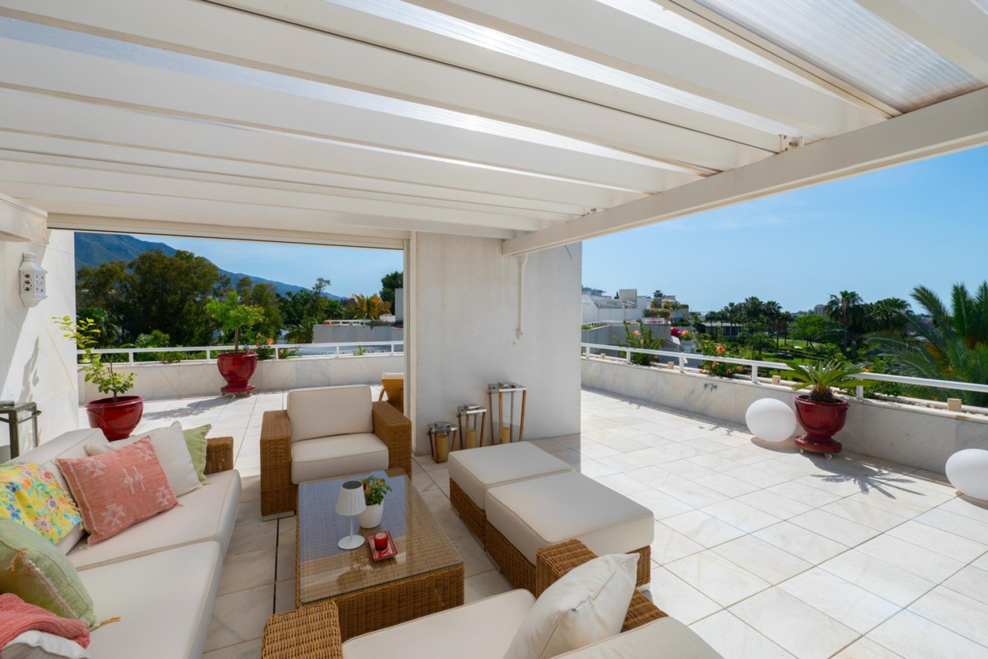 Rynek wtórny - apartment - Marbella - Nueva Andalucía