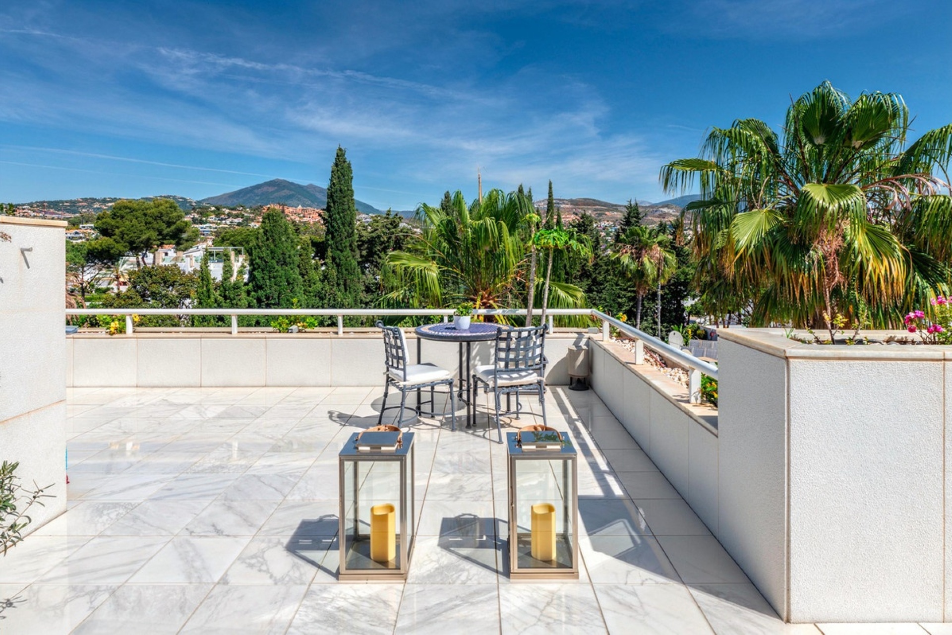 Rynek wtórny - apartment - Marbella - Nueva Andalucía