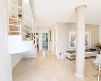 Rynek wtórny - apartment - Marbella - Nueva Andalucía