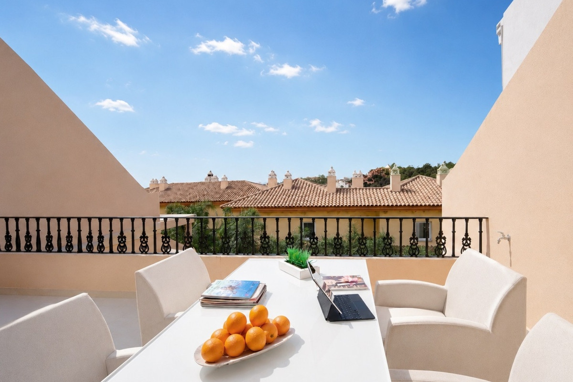 Rynek wtórny - apartment - Marbella - Nueva Andalucía