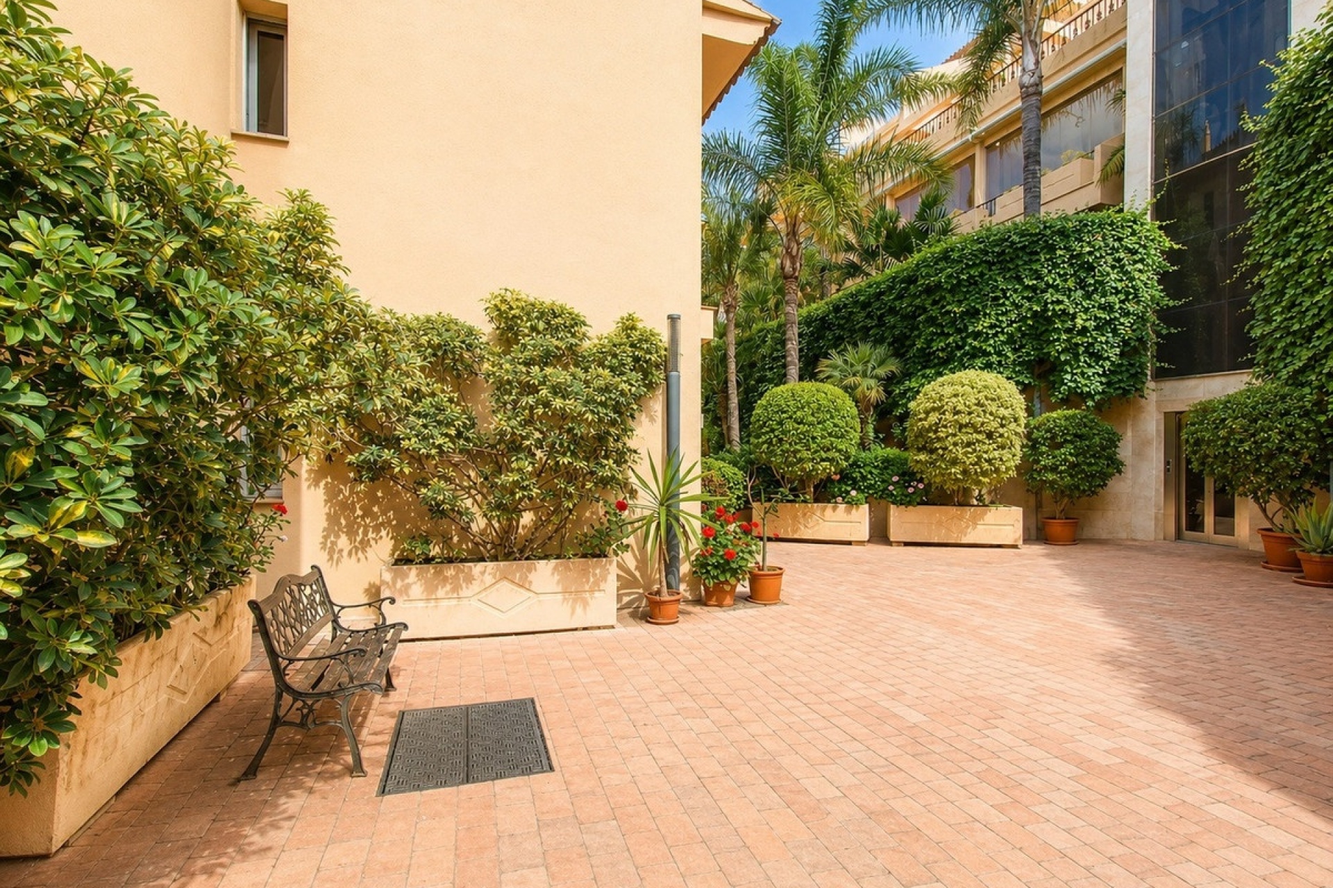 Rynek wtórny - apartment - Marbella - Nueva Andalucía