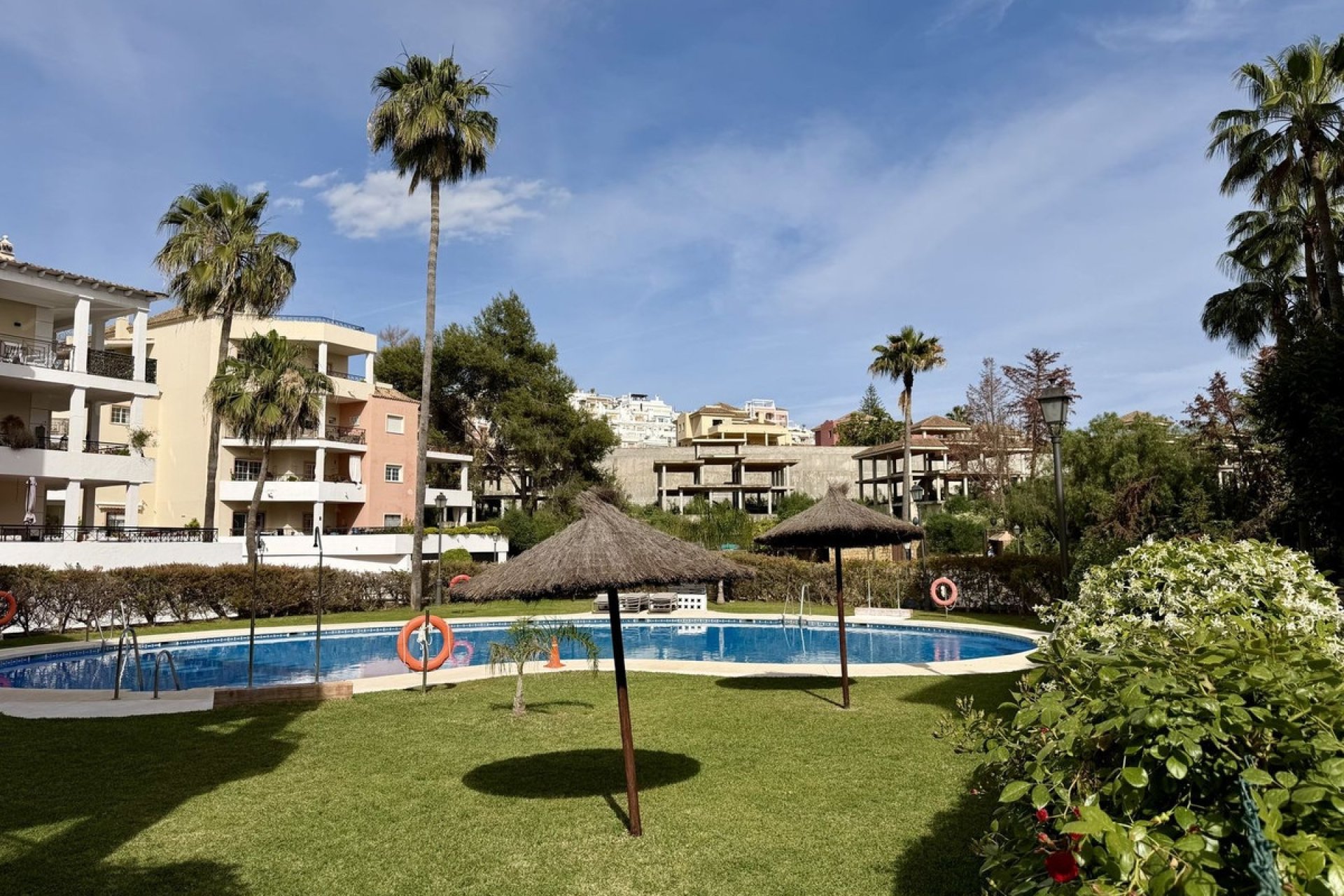Rynek wtórny - apartment - Marbella - Nueva Andalucía