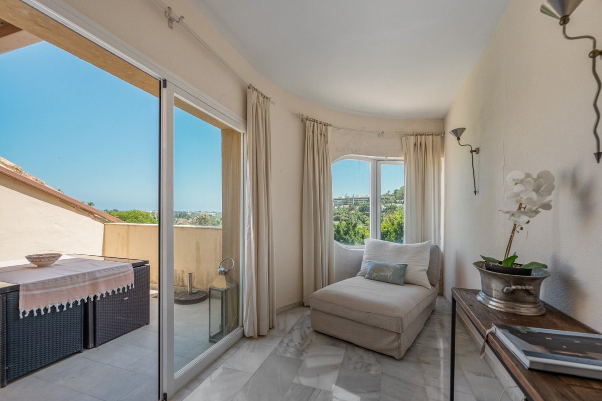 Rynek wtórny - apartment - Marbella - Nueva Andalucía