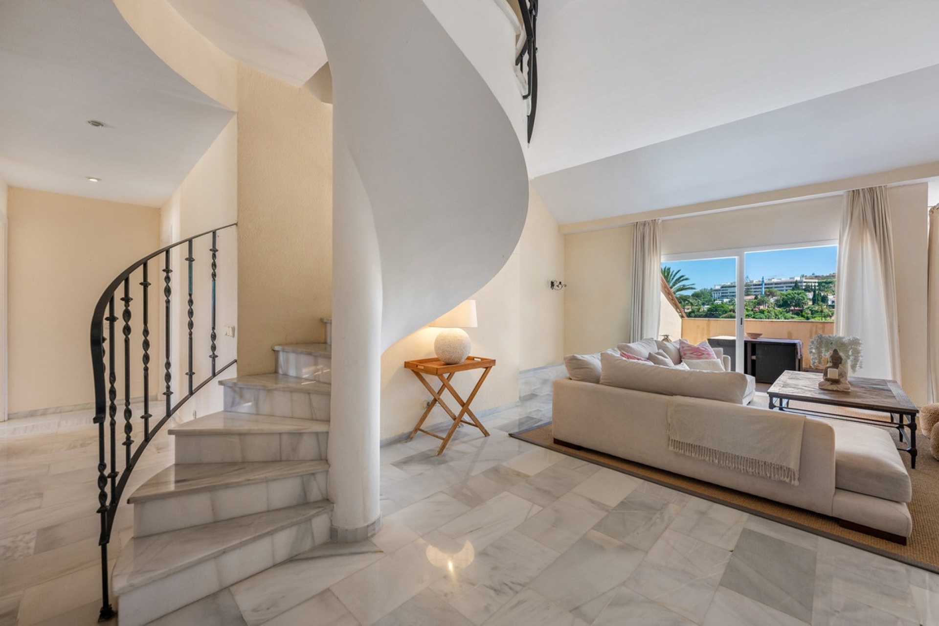 Rynek wtórny - apartment - Marbella - Nueva Andalucía