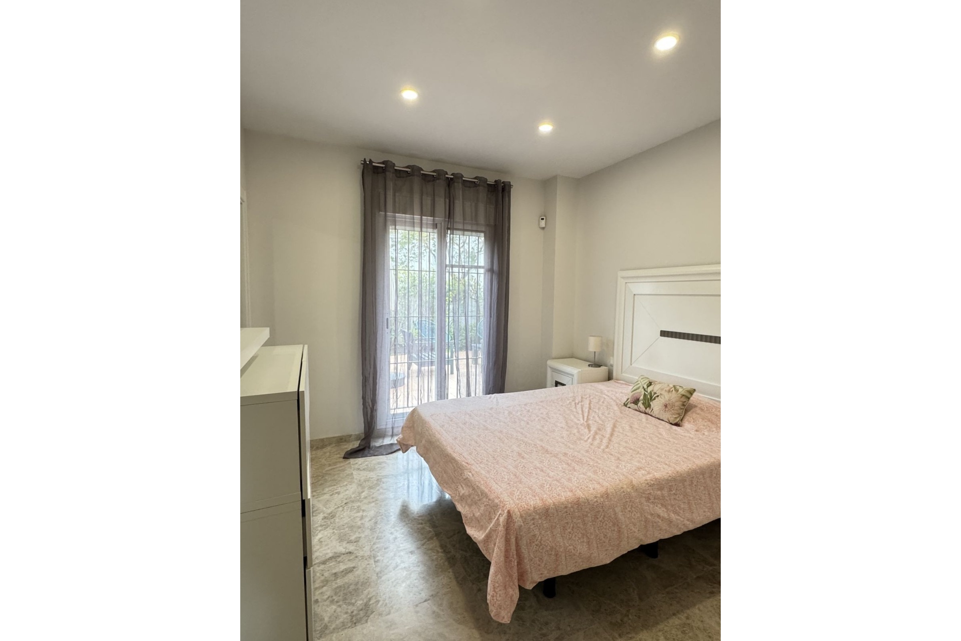 Rynek wtórny - apartment - Marbella - Nueva Andalucía