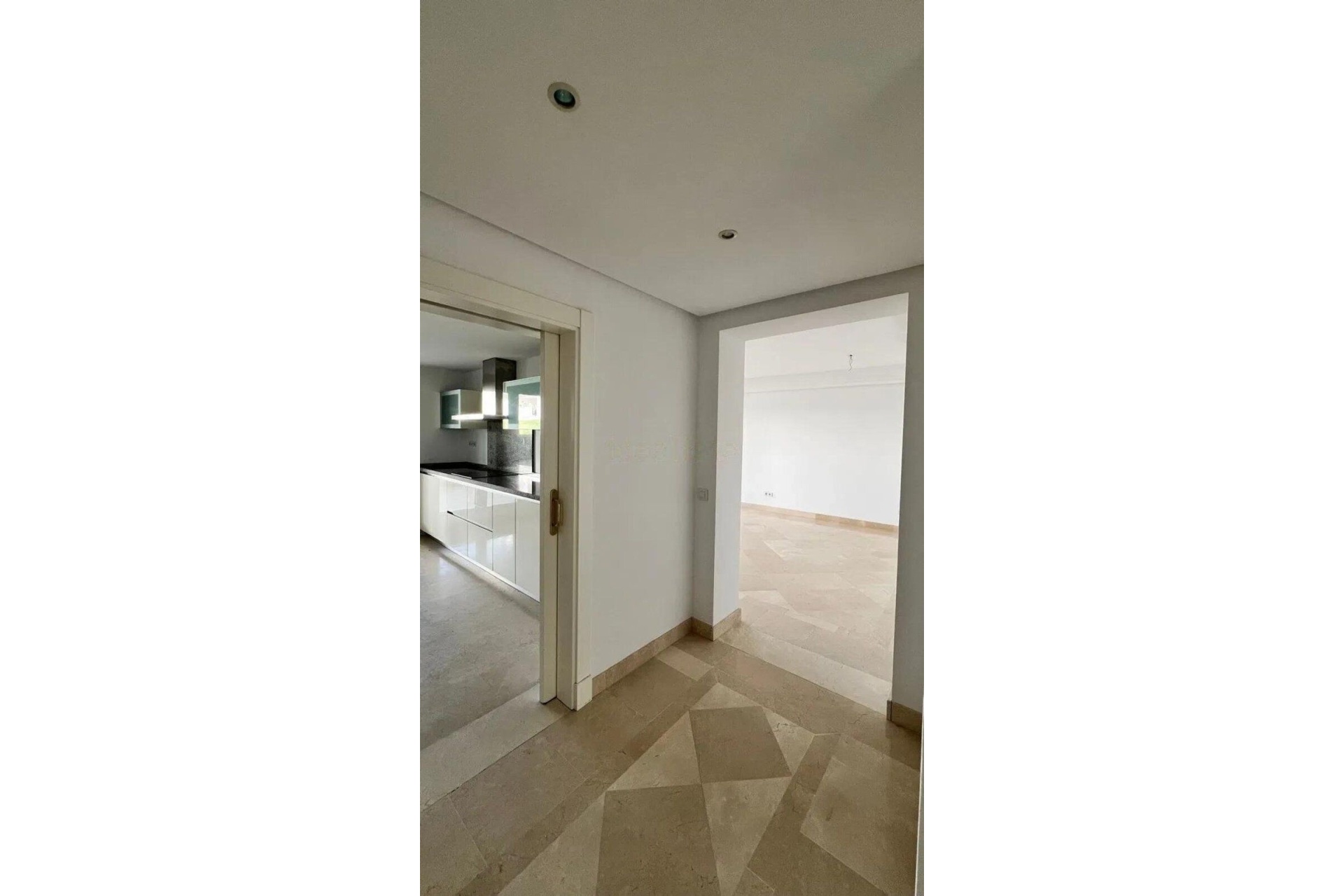 Rynek wtórny - apartment - Marbella - Nueva Andalucía
