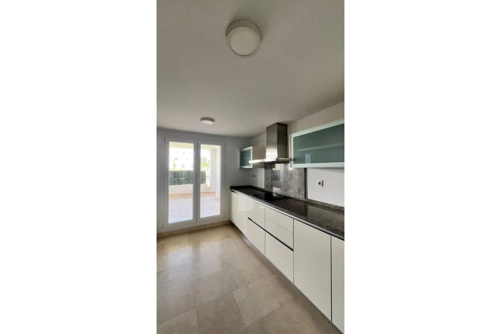 Rynek wtórny - apartment - Marbella - Nueva Andalucía