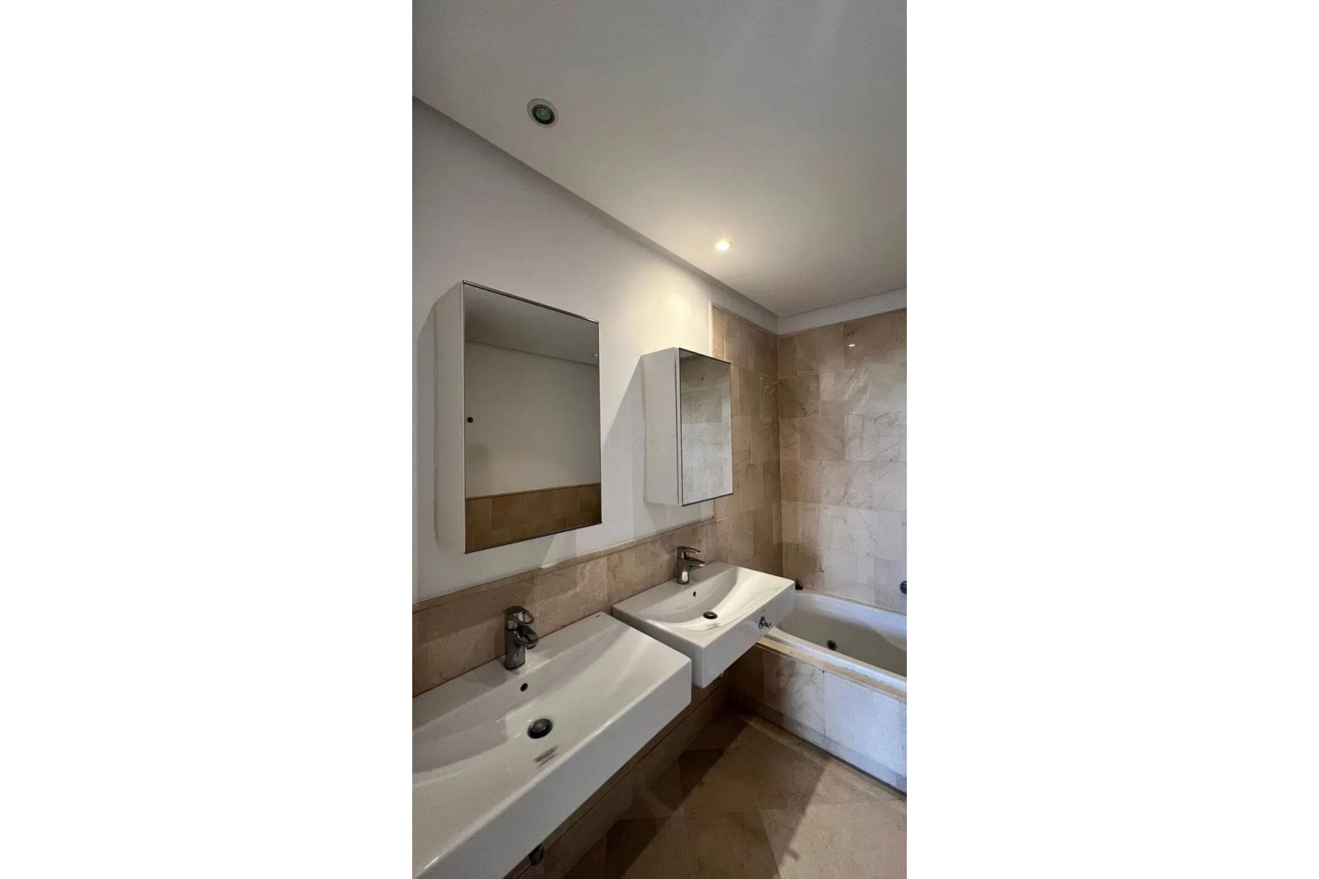 Rynek wtórny - apartment - Marbella - Nueva Andalucía