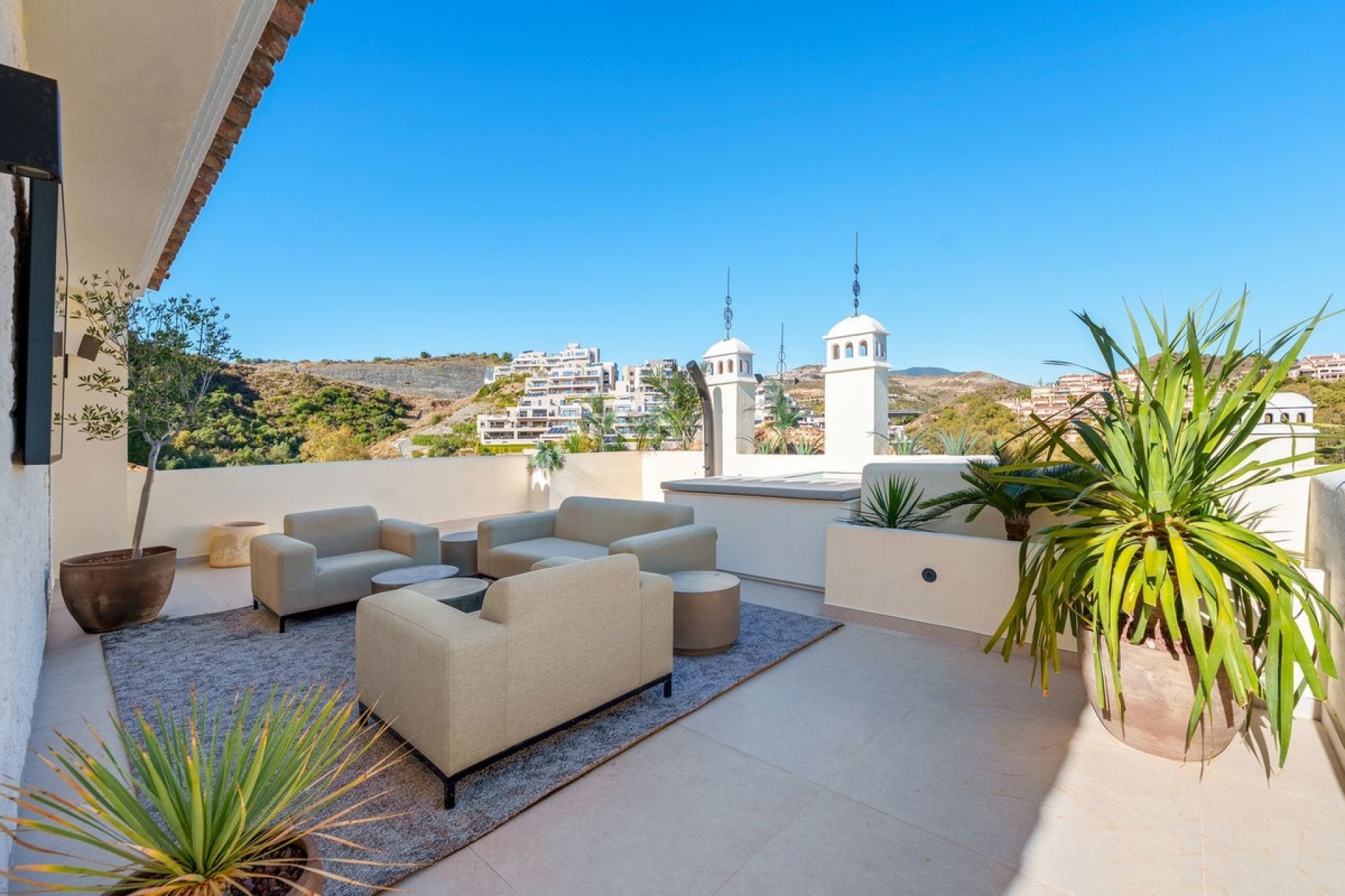 Rynek wtórny - apartment - Marbella - Nueva Andalucía