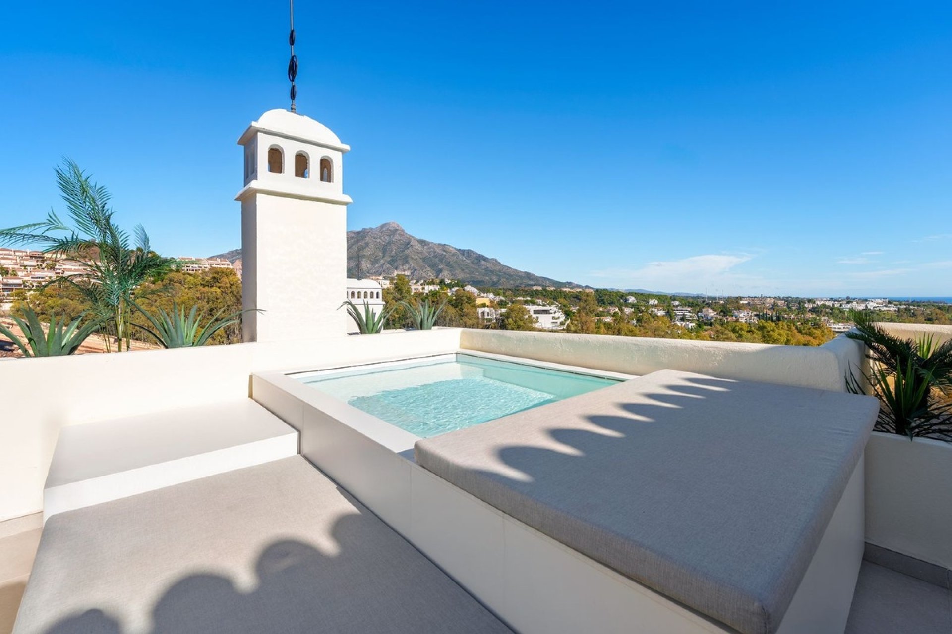 Rynek wtórny - apartment - Marbella - Nueva Andalucía