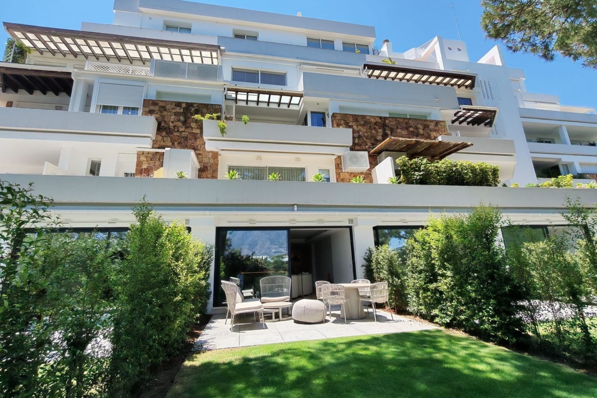 Rynek wtórny - apartment - Marbella - Nueva Andalucía
