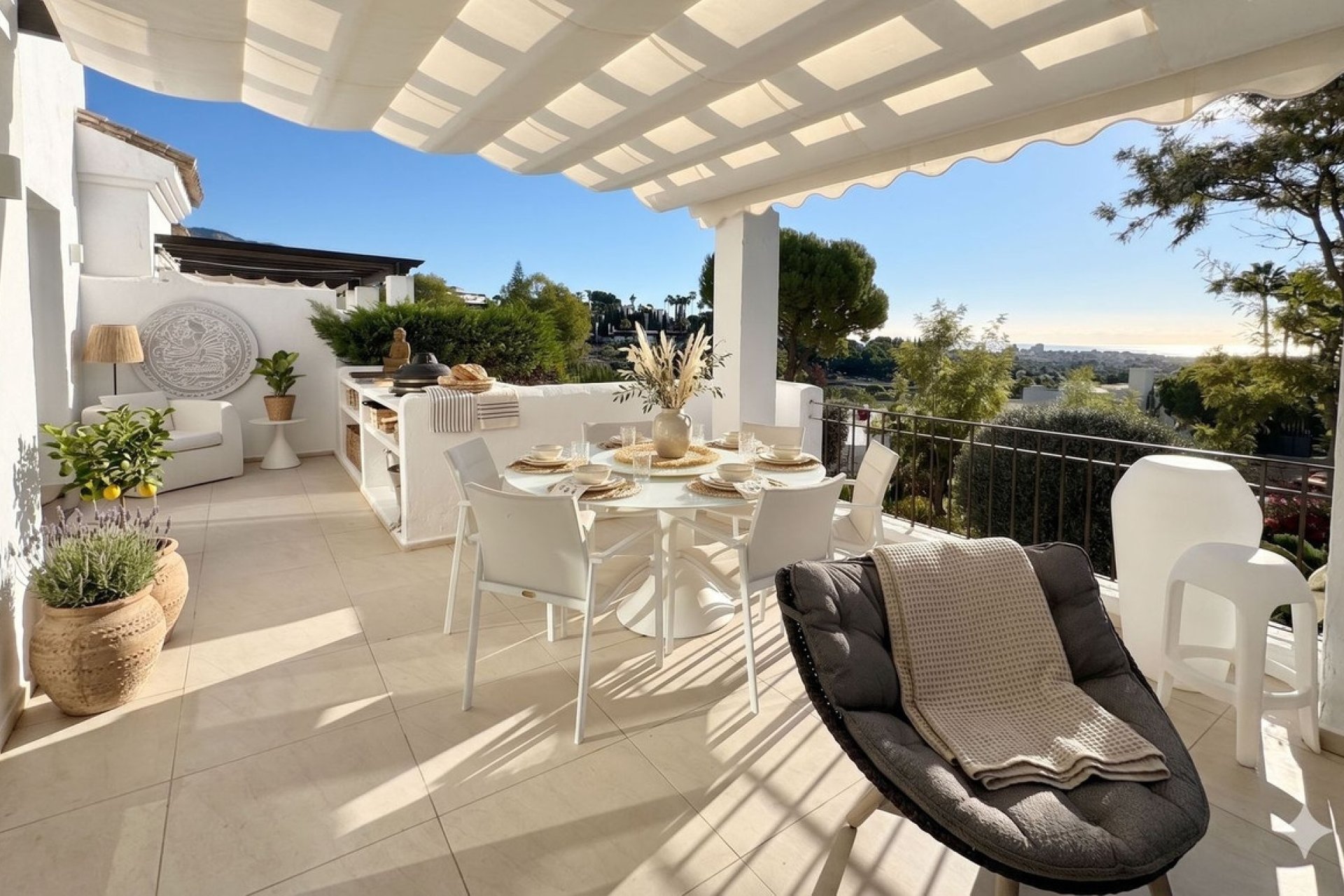 Rynek wtórny - apartment - Marbella - Nueva Andalucía