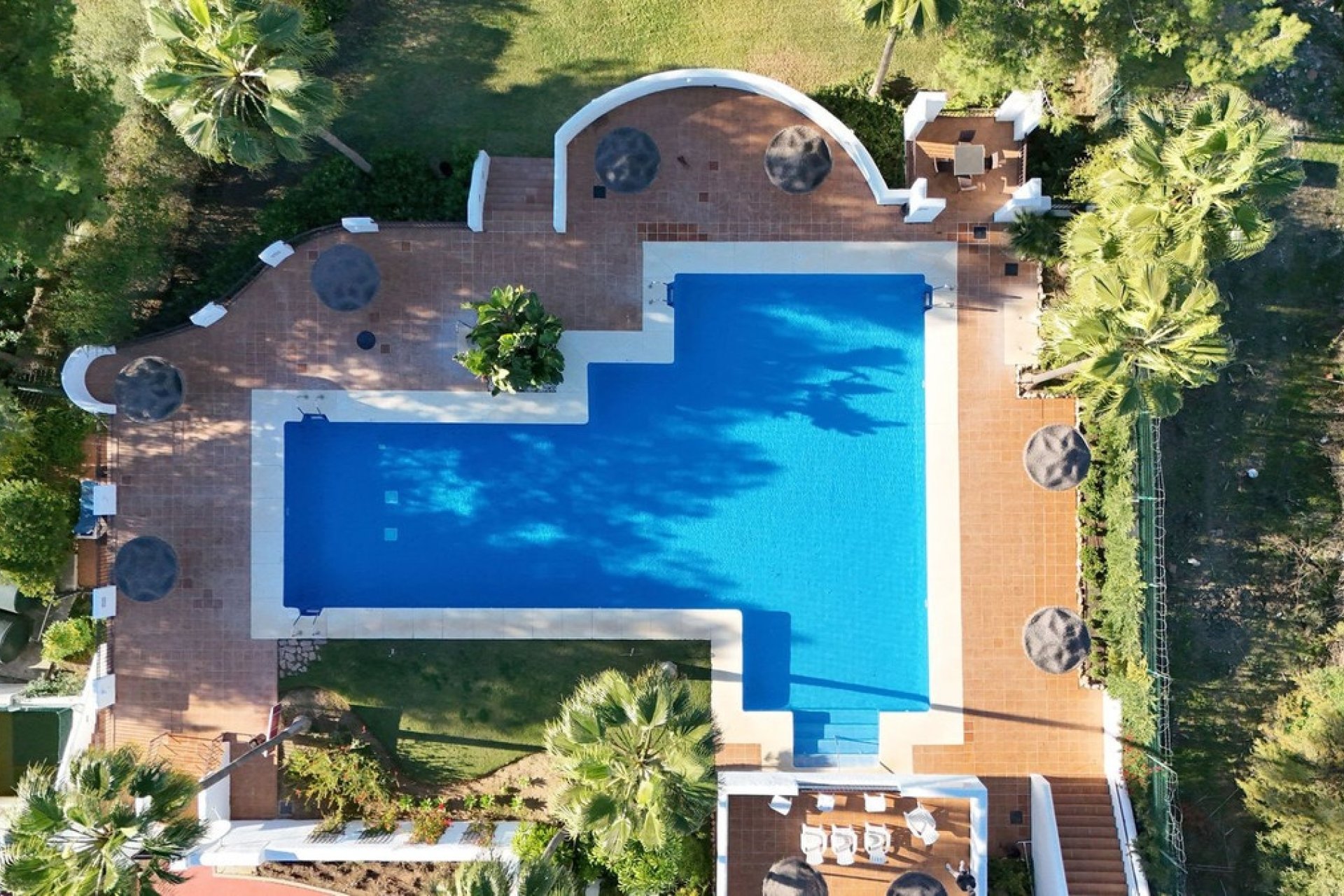 Rynek wtórny - apartment - Marbella - Nueva Andalucía