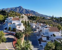 Rynek wtórny - apartment - Marbella - Nueva Andalucía