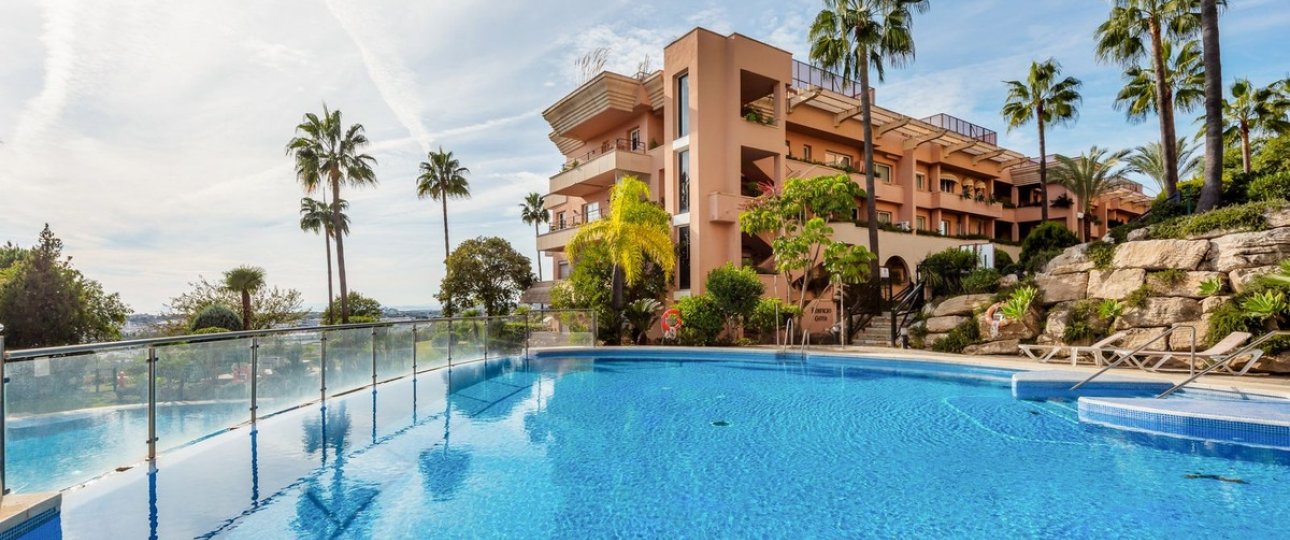 Rynek wtórny - apartment - Marbella - Nueva Andalucía