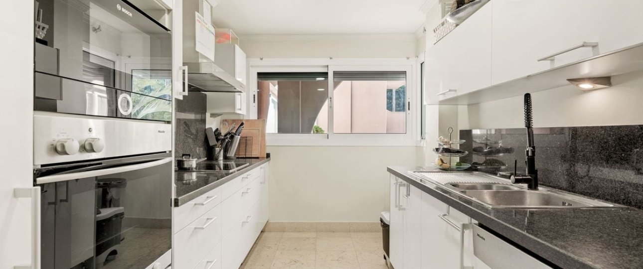 Rynek wtórny - apartment - Marbella - Nueva Andalucía