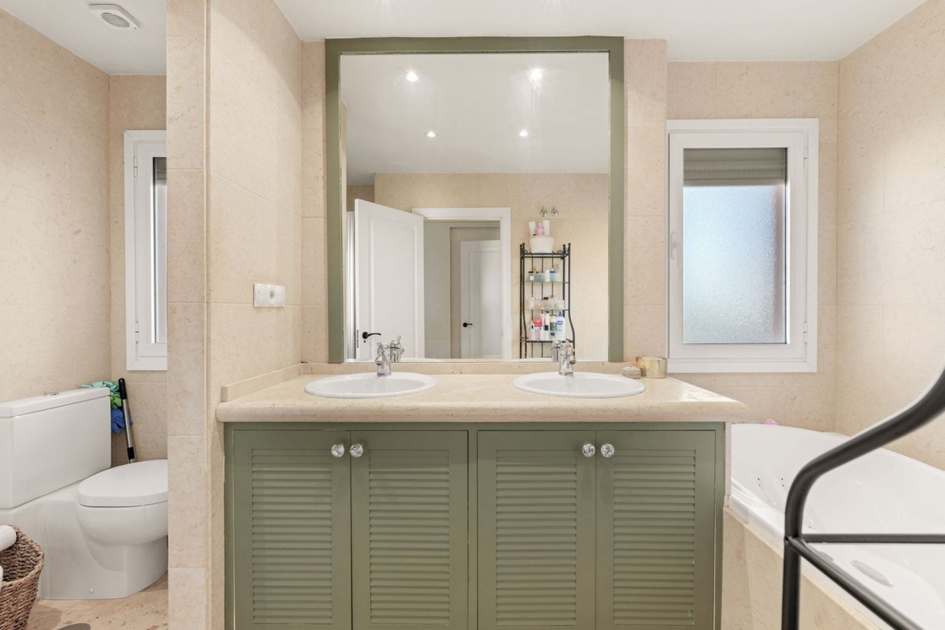 Rynek wtórny - apartment - Marbella - Nueva Andalucía