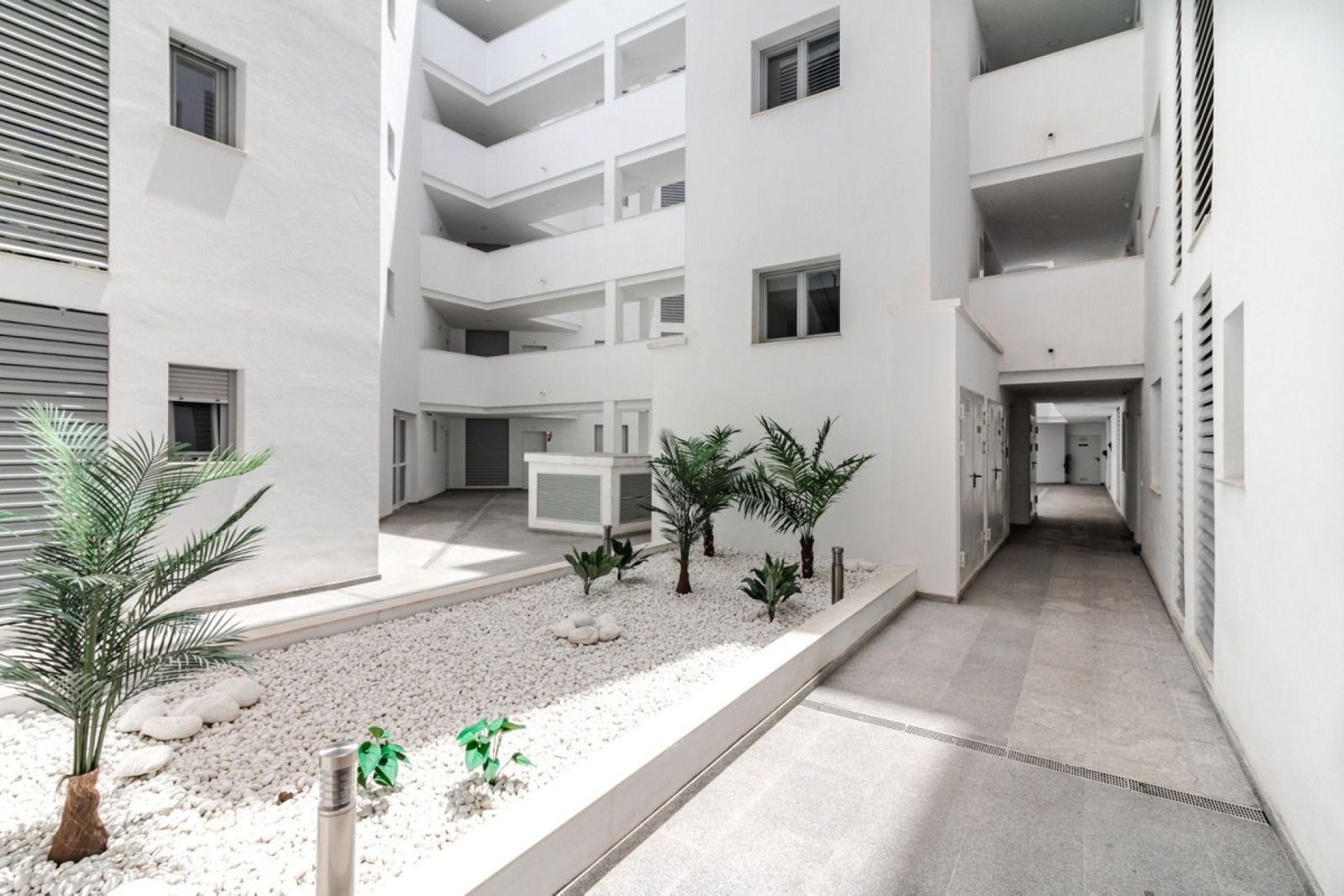 Rynek wtórny - apartment - Marbella - Nueva Andalucía
