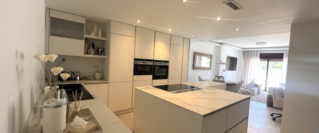 Rynek wtórny - apartment - Marbella - Nueva Andalucía