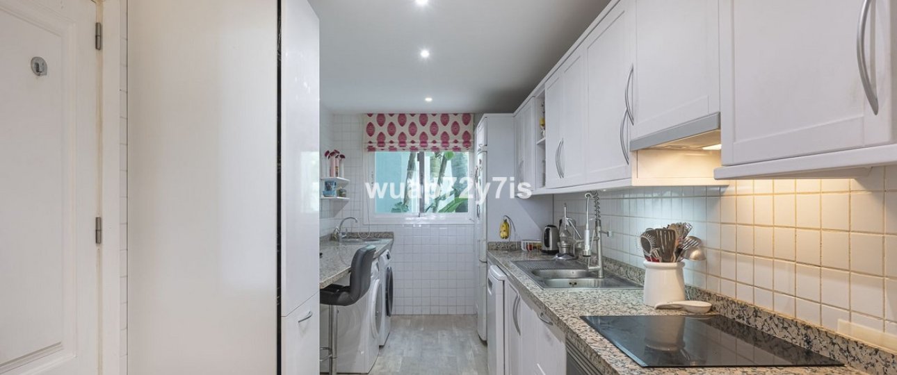 Rynek wtórny - apartment - Marbella - Nueva Andalucía