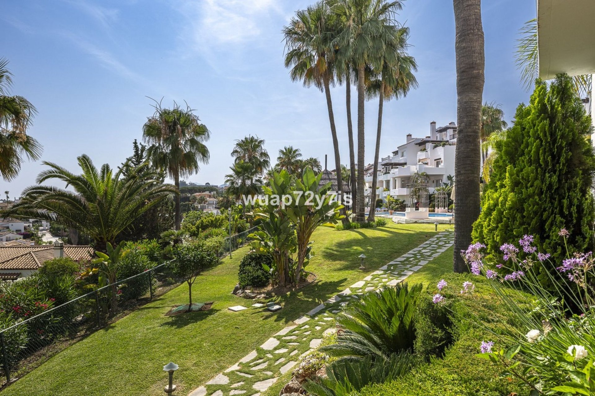 Rynek wtórny - apartment - Marbella - Nueva Andalucía