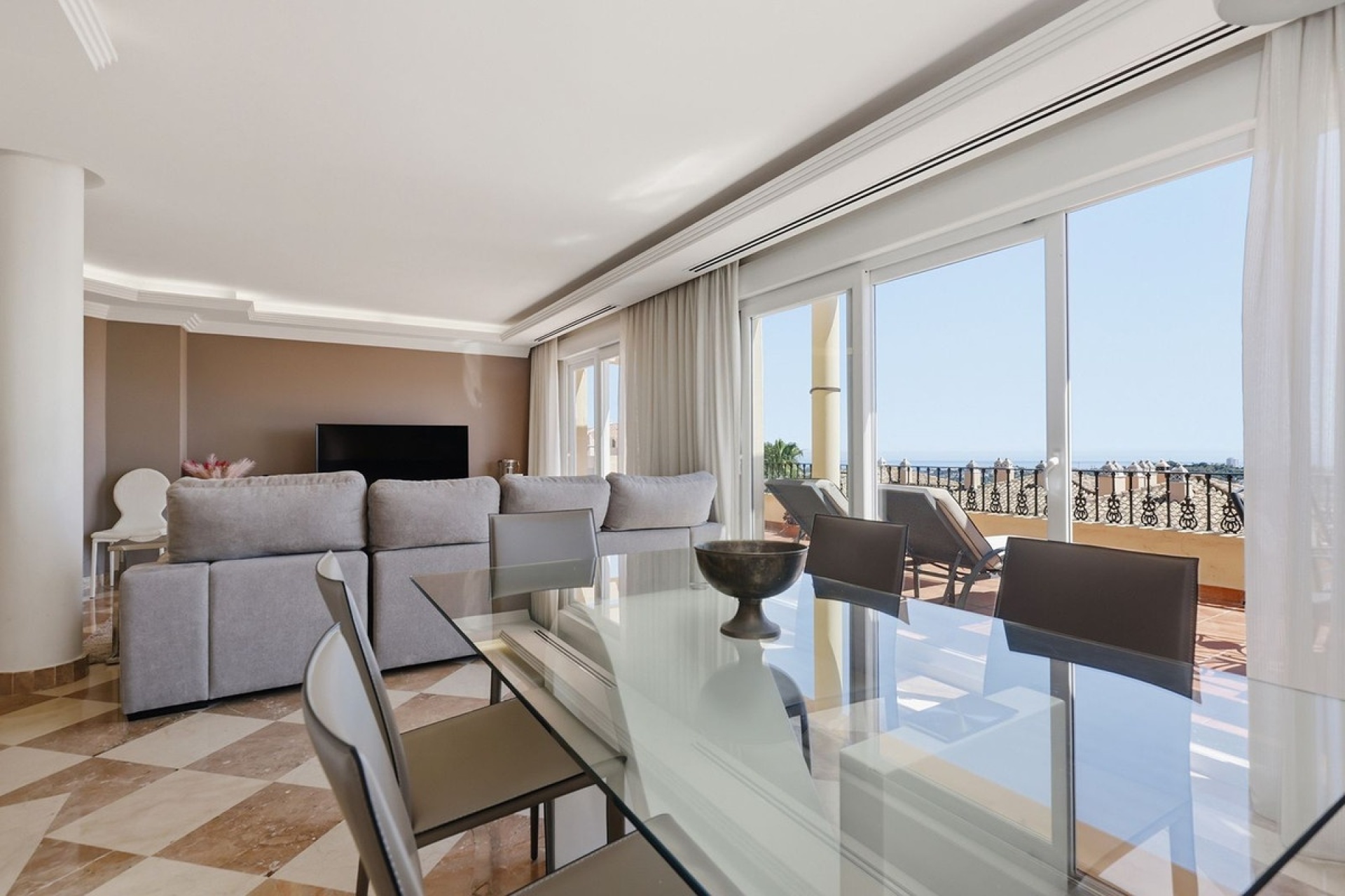Rynek wtórny - apartment - Marbella - Nueva Andalucía