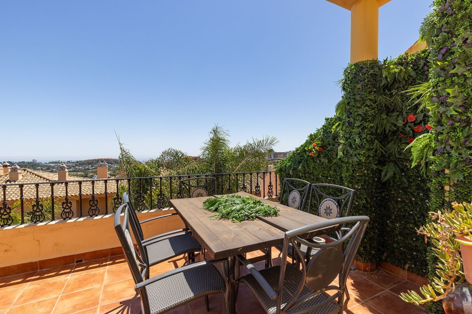 Rynek wtórny - apartment - Marbella - Nueva Andalucía