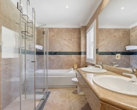 Rynek wtórny - apartment - Marbella - Nueva Andalucía