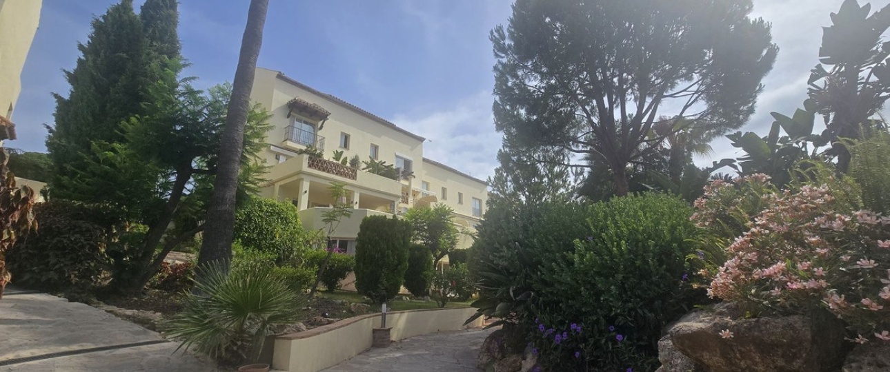 Rynek wtórny - apartment - Marbella - Nueva Andalucía