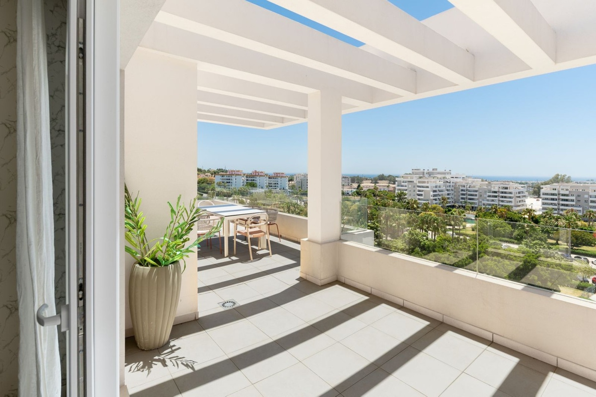 Rynek wtórny - apartment - Marbella - Nueva Andalucía