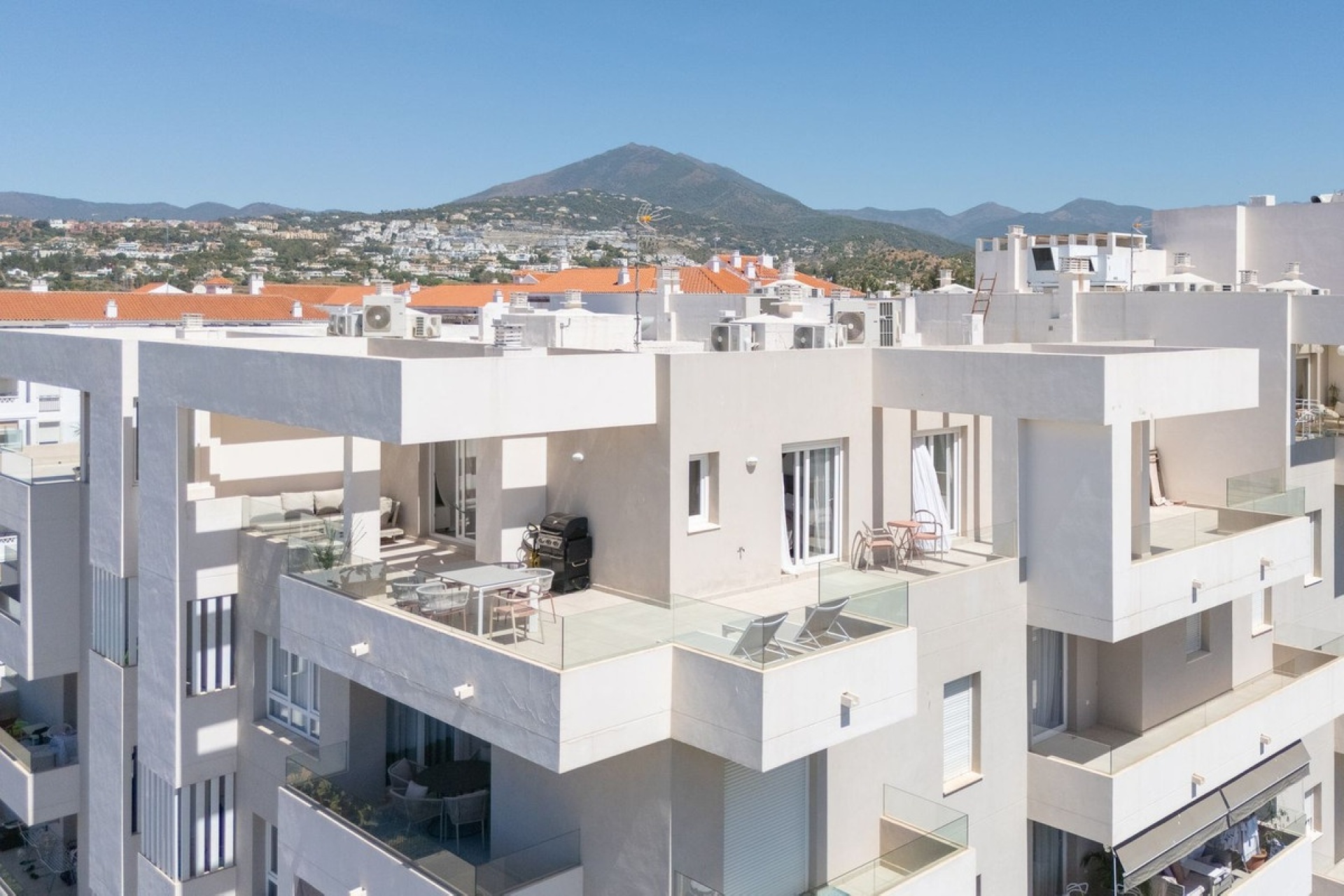 Rynek wtórny - apartment - Marbella - Nueva Andalucía