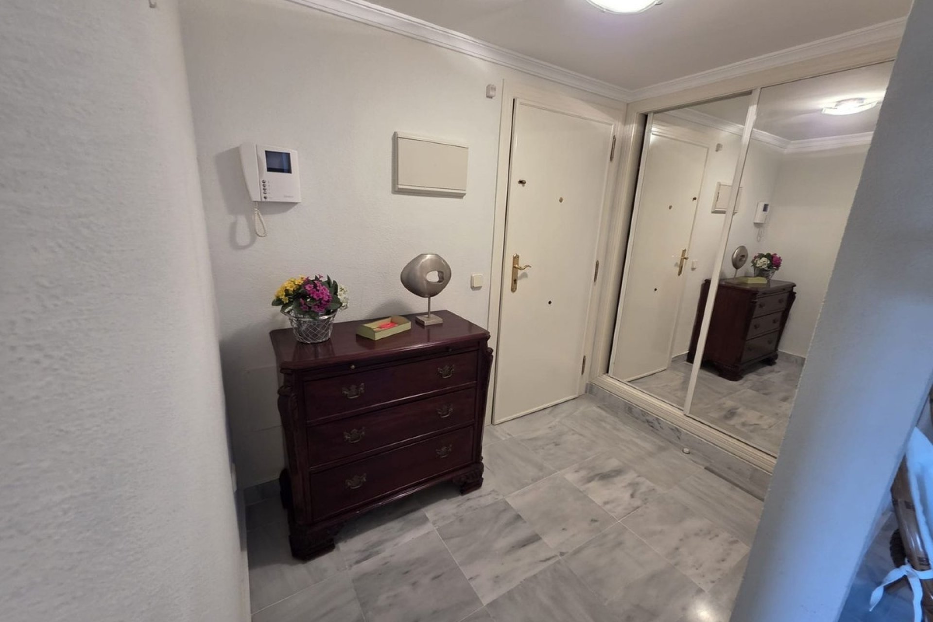 Rynek wtórny - apartment - Marbella - Nueva Andalucía