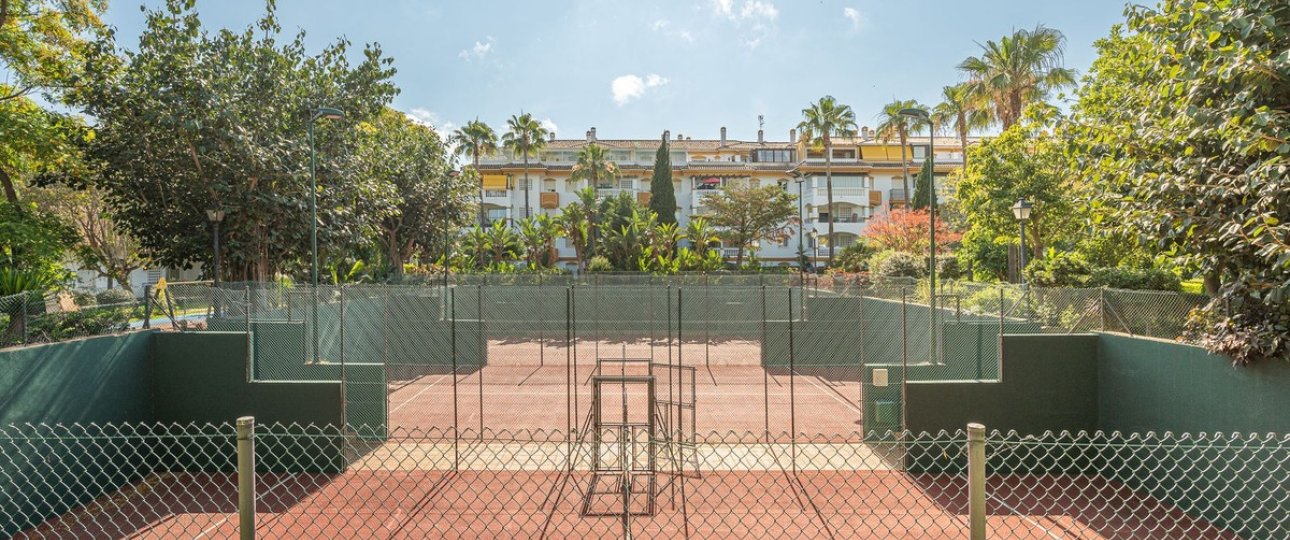 Rynek wtórny - apartment - Marbella - Nueva Andalucía