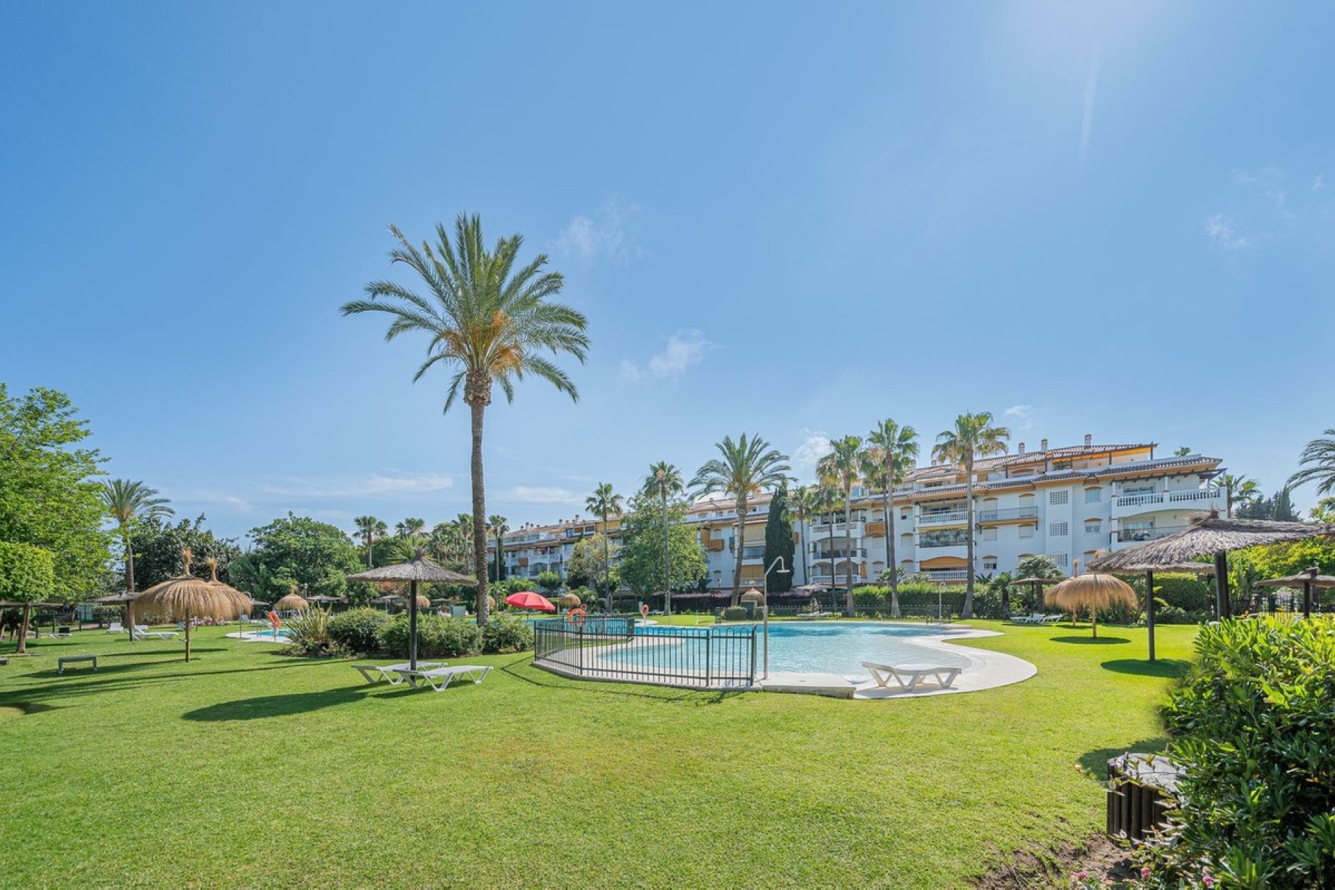 Rynek wtórny - apartment - Marbella - Nueva Andalucía