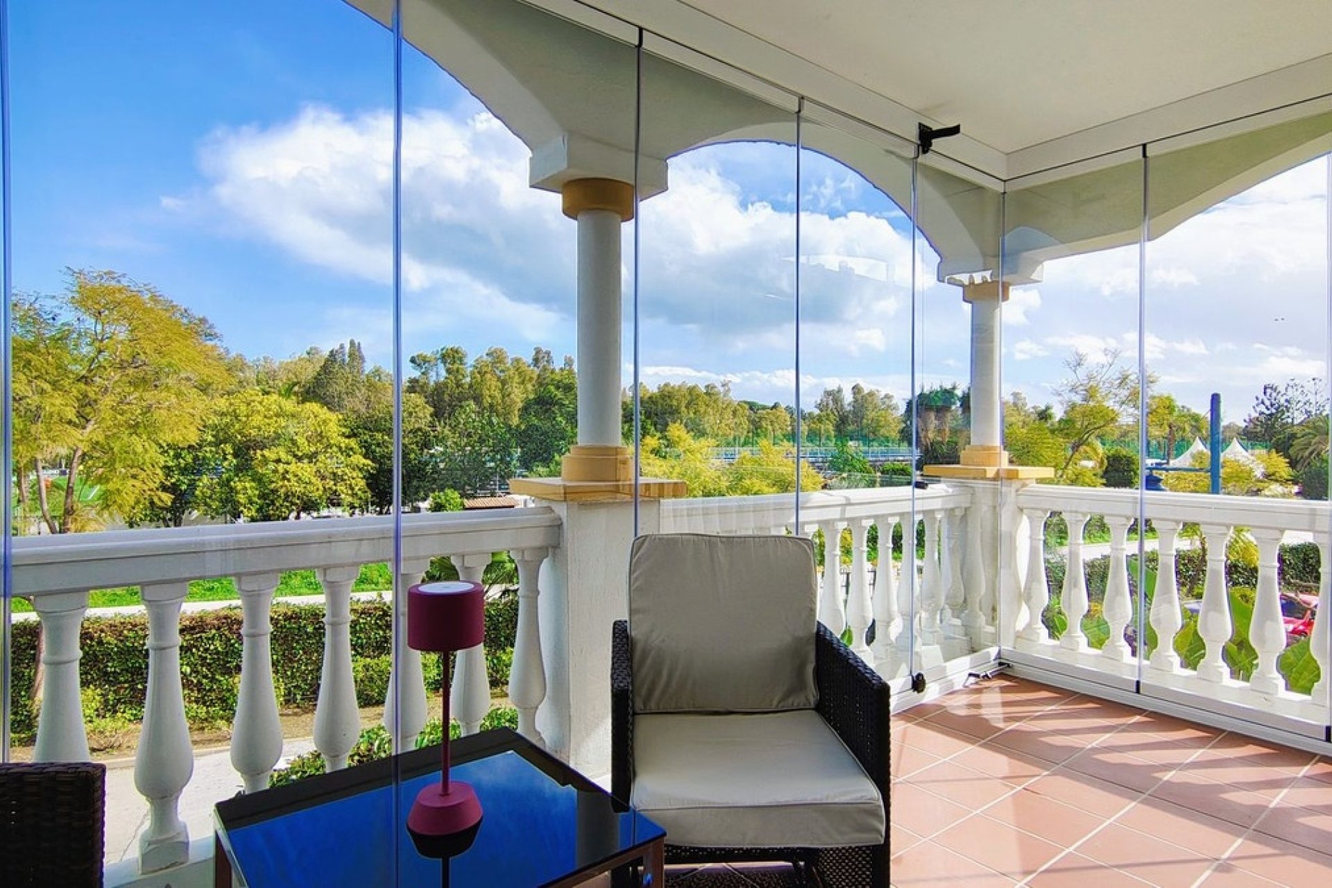 Rynek wtórny - apartment - Marbella - Nueva Andalucía